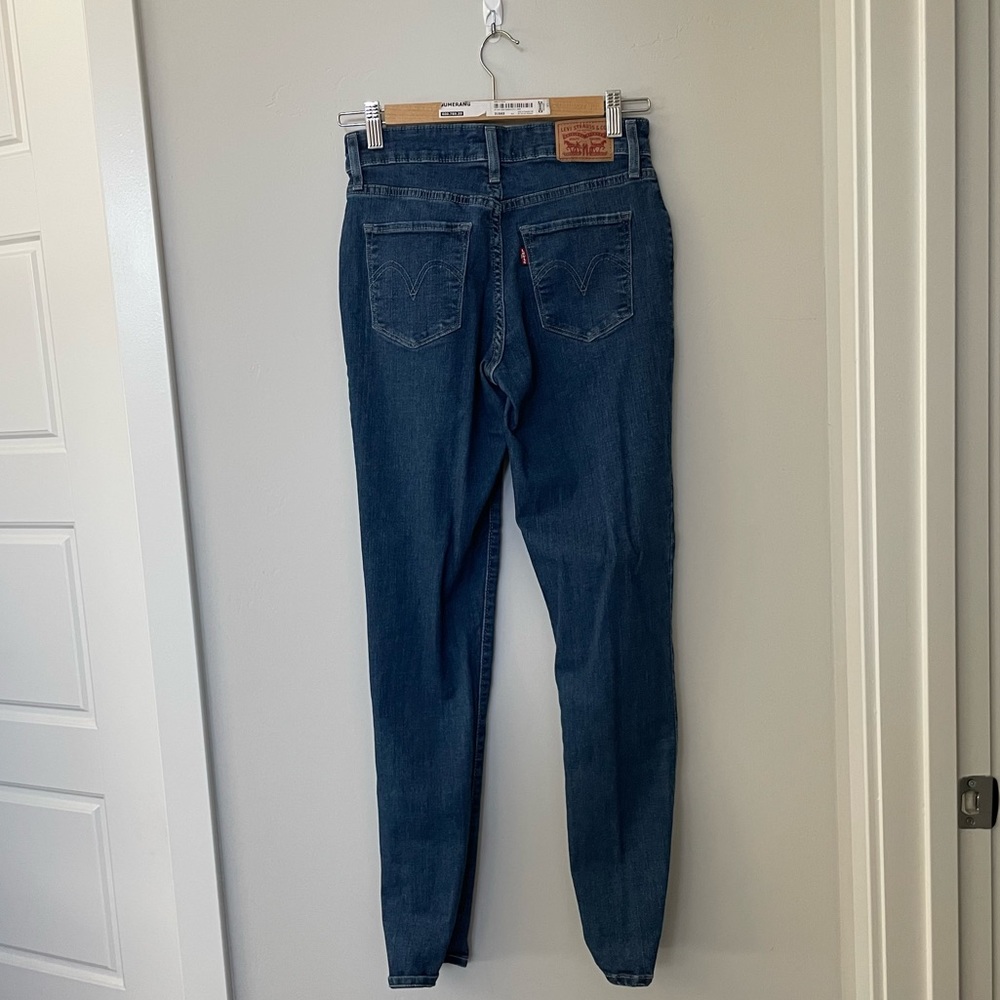 LEVIS CLASSIC MID RISE SKINNY SZ 27